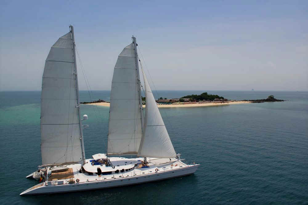 Douce France sailing yacht