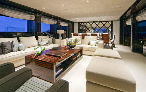 Manifiq yacht salon