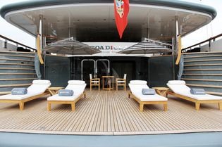 Yacht beach club