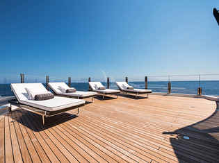 Elixir sunbeds