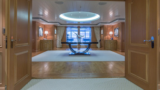 Bella Vita interior