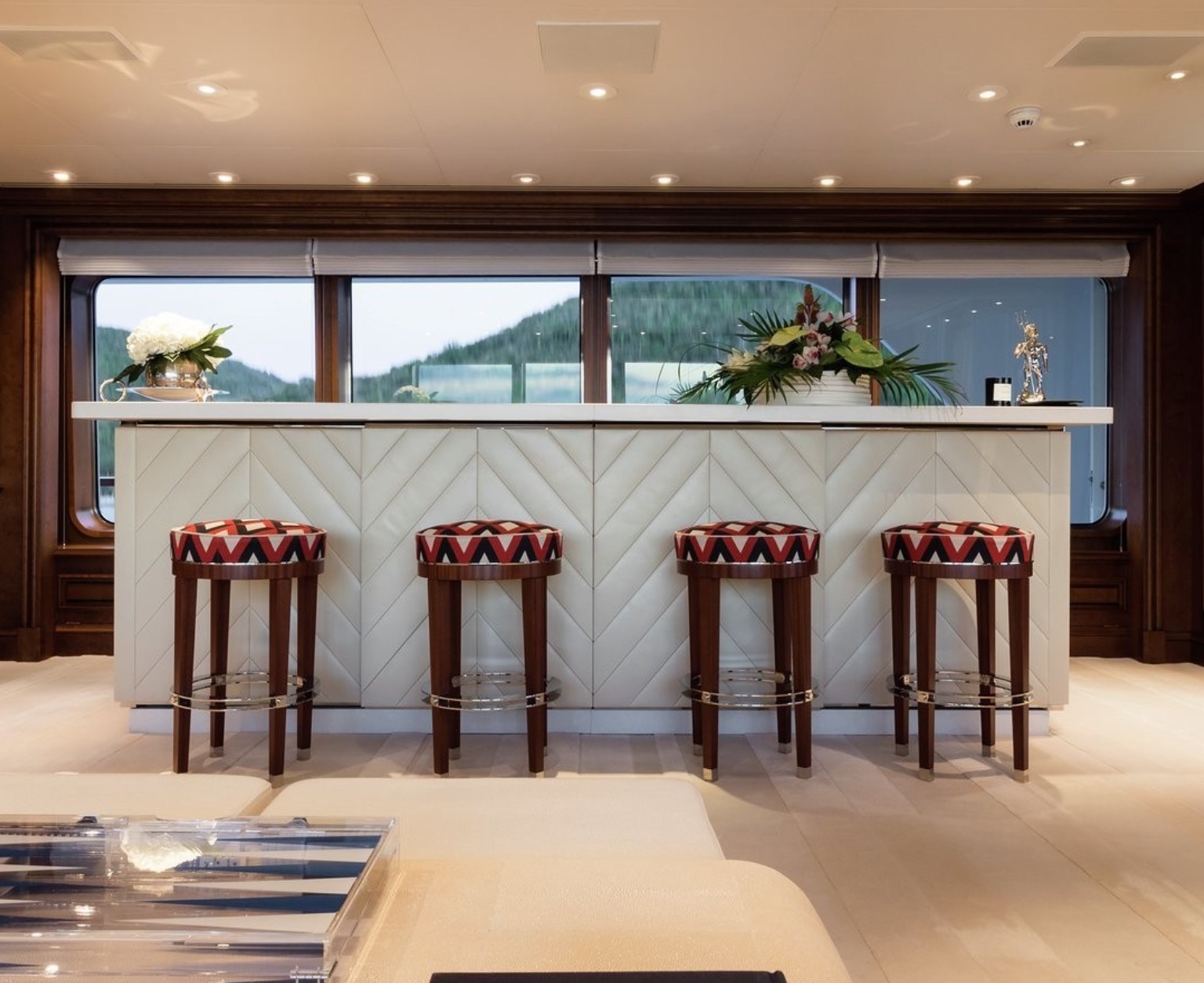 Yacht Flag  bar