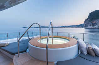 Icon jacuzzi