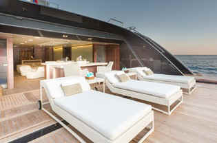 Yacht Icon Beach Club